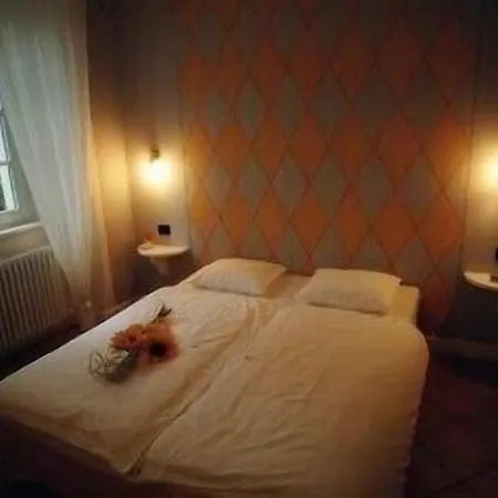 ホテル Casa Arizzoli カンノビオ