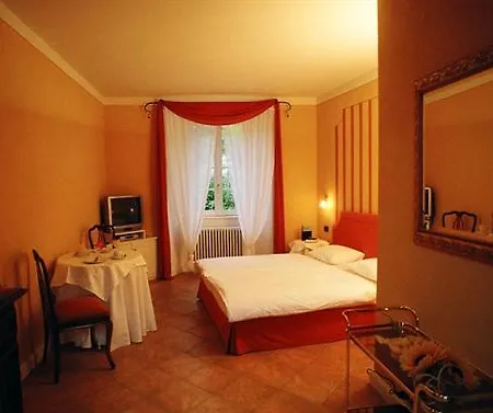 Casa Arizzoli ホテル 3*