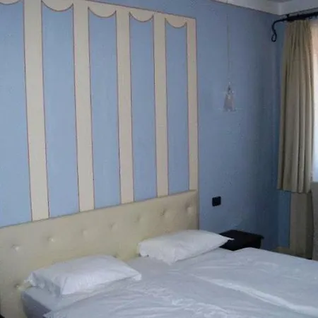 Casa Arizzoli 3* カンノビオ