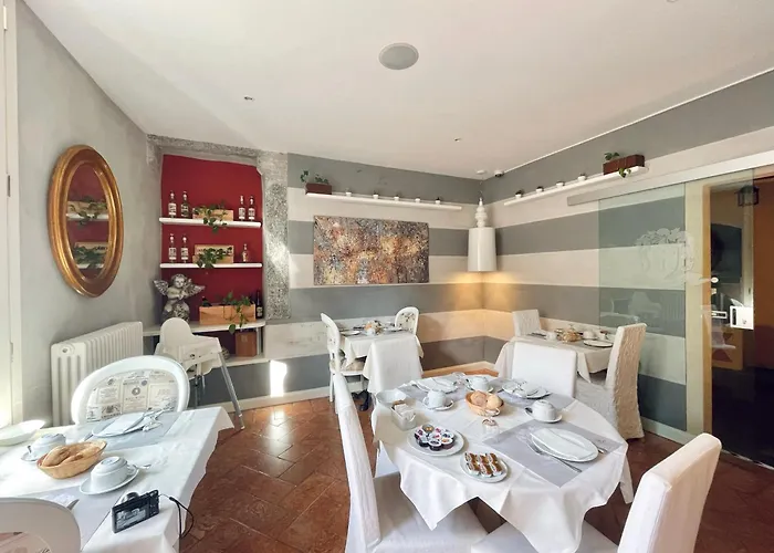 Casa Arizzoli 호텔 카노비오