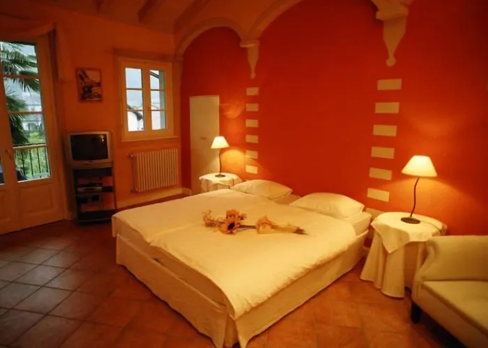 Casa Arizzoli 3* 카노비오